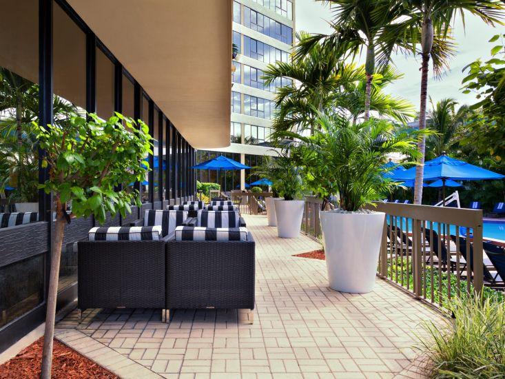 Holiday Inn Miami West - Airport Area By Ihg Хайлиа-Гарденс Экстерьер фото